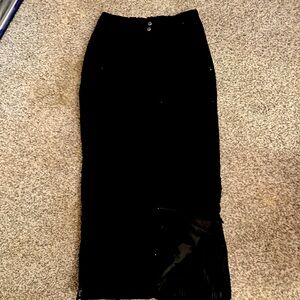 Ferra black womans ski pants size 6 sh petite.  Insulated only worn twice.